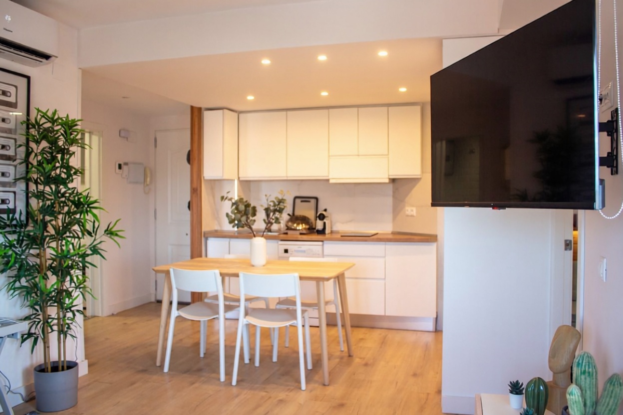Apartamento em primeira linha de praia em Torrevieja — Cozinha