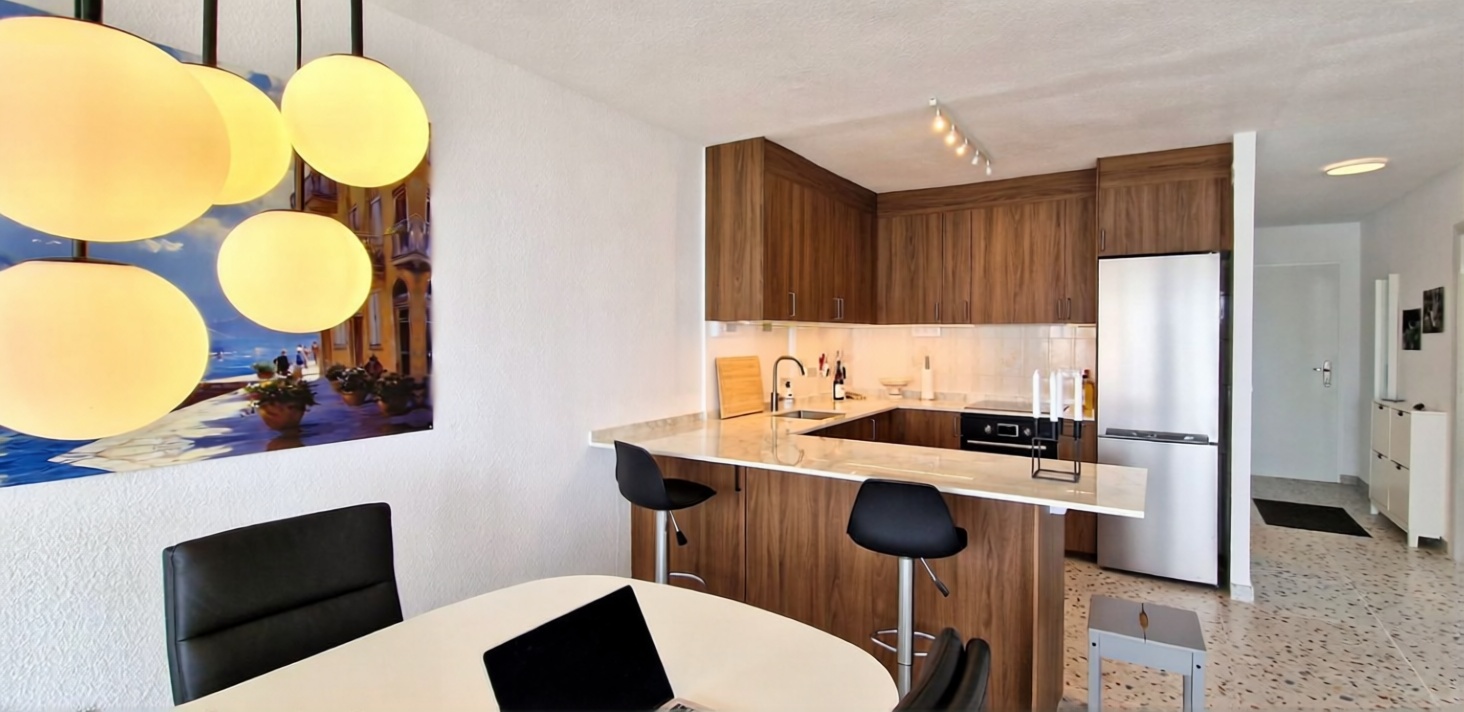 Wohnung in erste Strandlinie in Torrevieja — Küche