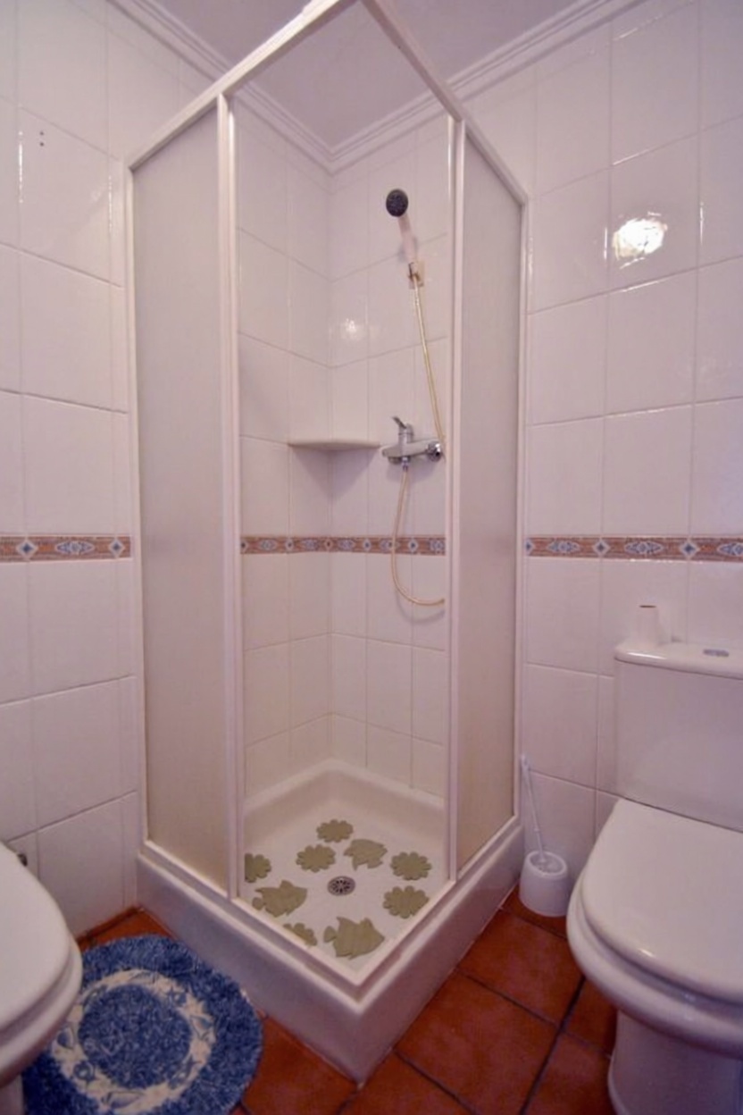 Apartamento em primeira linha de praia em Torrevieja — Casa banho