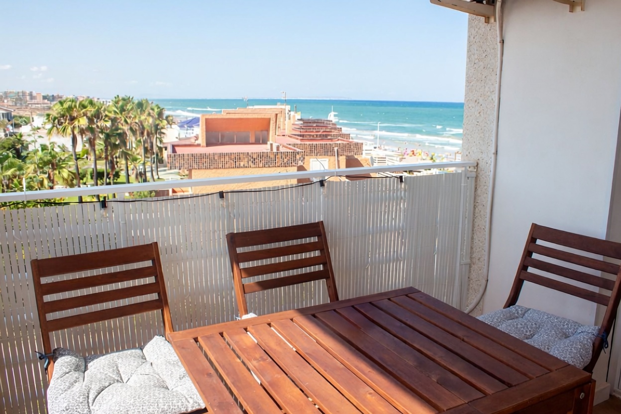 Apartamento em primeira linha de praia em Torrevieja
