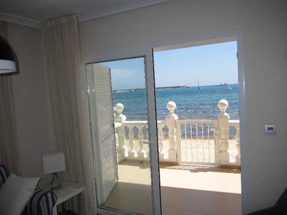 Beachfront flat in Torrevieja