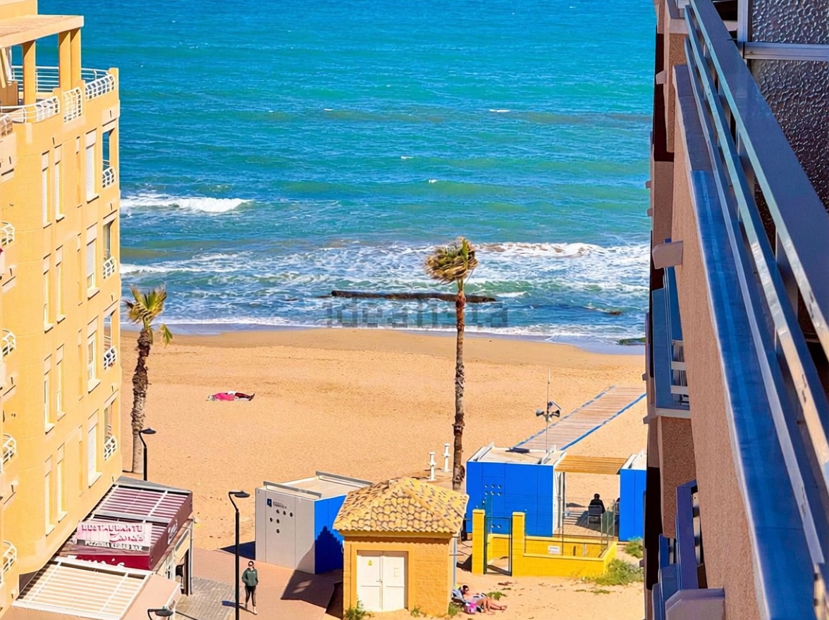 Beachfront flat in Torrevieja