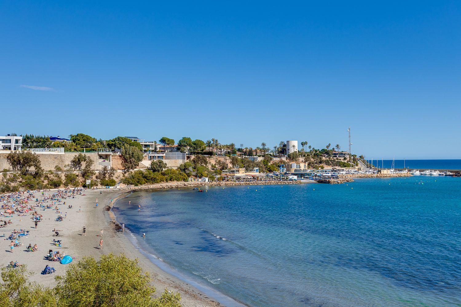 Chalet with direct beach access in Orihuela