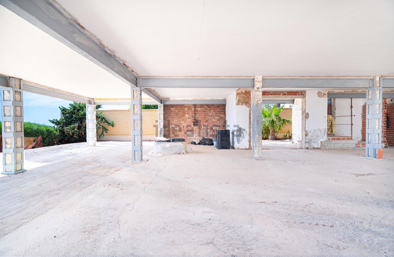 Chalet with direct beach access in Orihuela Costa — Sea view