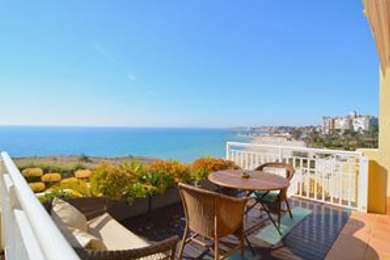 Duplex in erste Strandlinie in Orihuela