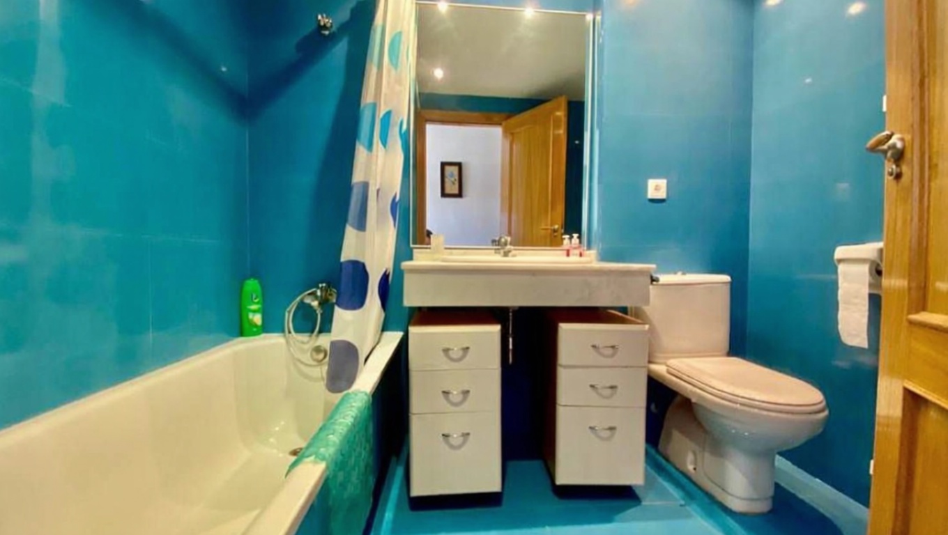 Wohnung in erste Strandlinie in Orihuela — Bad