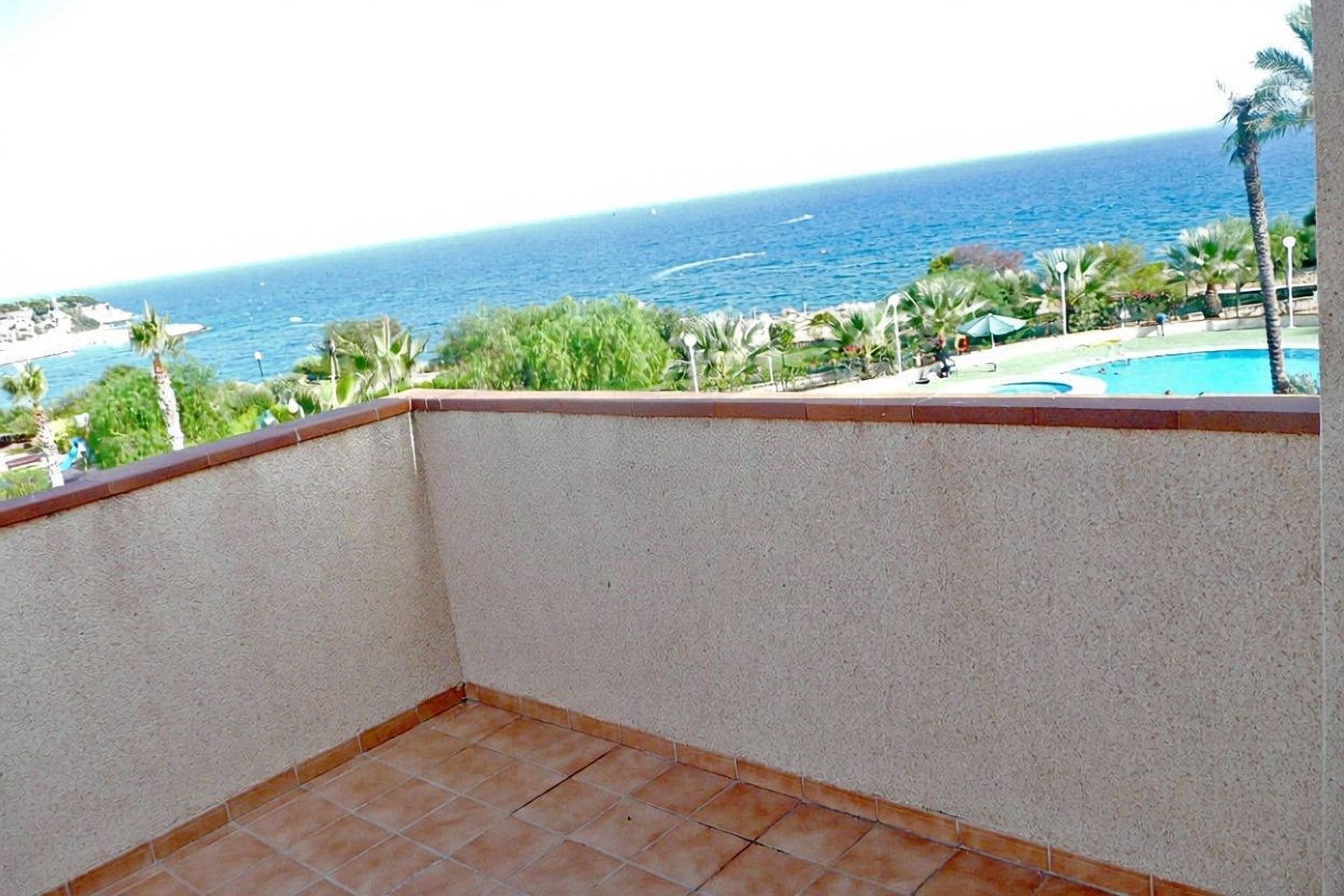Chalet with direct beach access in Orihuela — Sea terrace