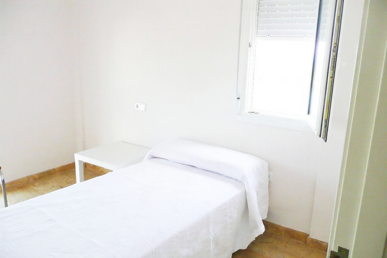 Chalet with direct beach access in Orihuela — Bedroom
