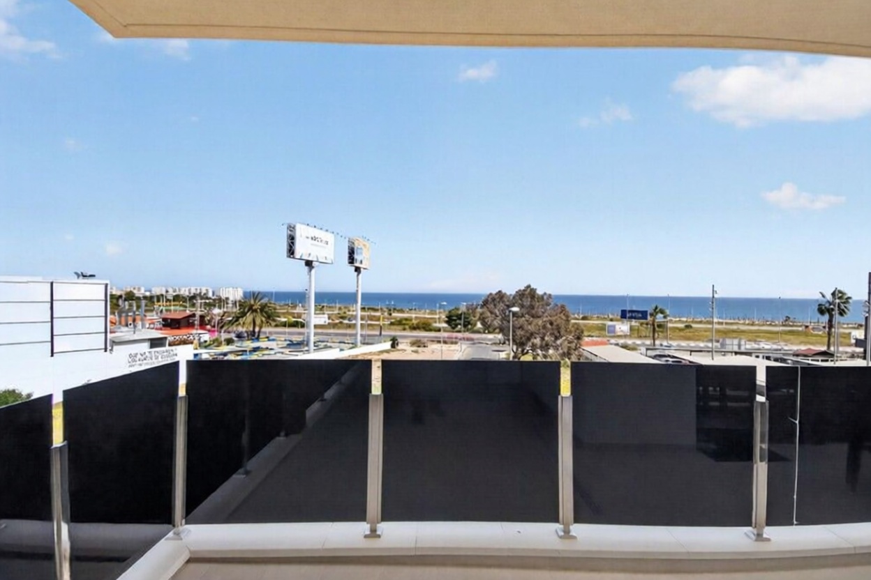 Piso en primera línea de playa en Orihuela Costa