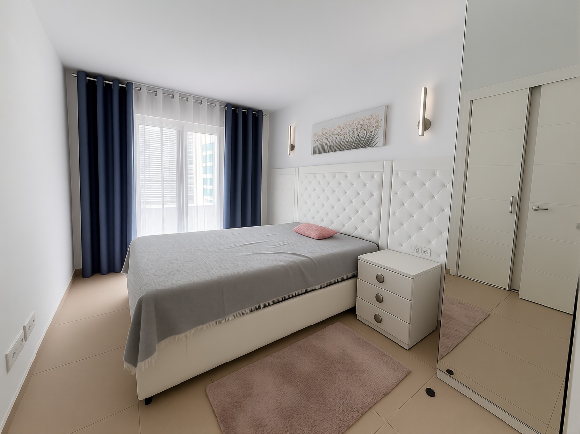 Apartamento em primeira linha de praia em Torrevieja — Quarto
