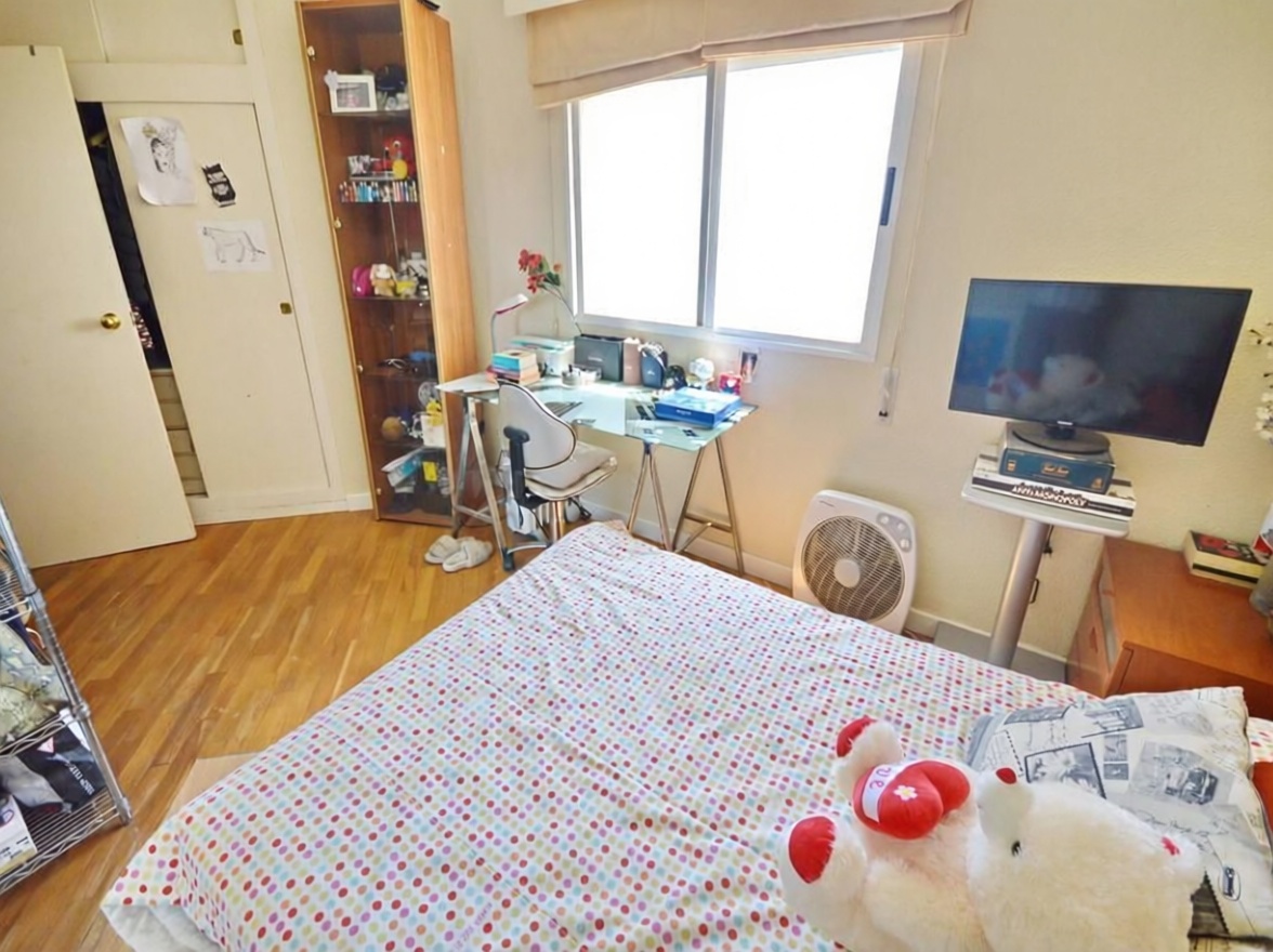 Piso en primera línea de playa en Orihuela Costa — Dormitorio