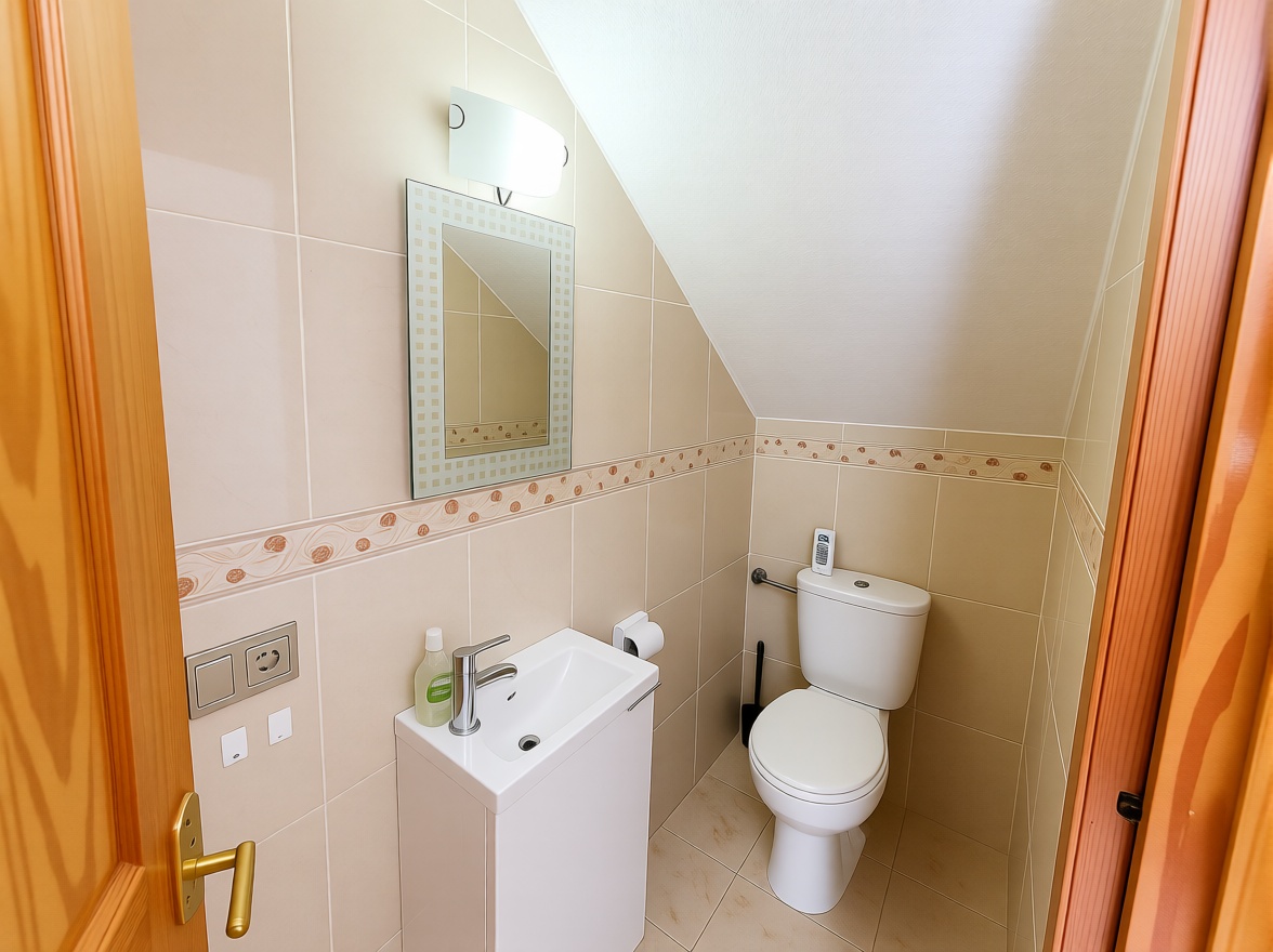 Chalet con acceso directo a playa en Pilar de la Horadada — Baño