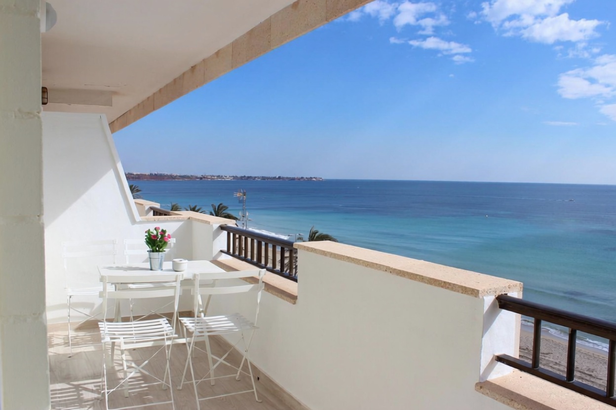 Wohnung in erste Strandlinie in Pilar de la Horadada — Meerterrasse