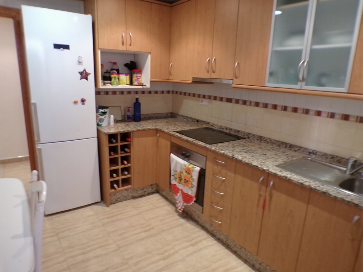 Apartamento em primeira linha de praia em Pilar de la Horadada — Cozinha