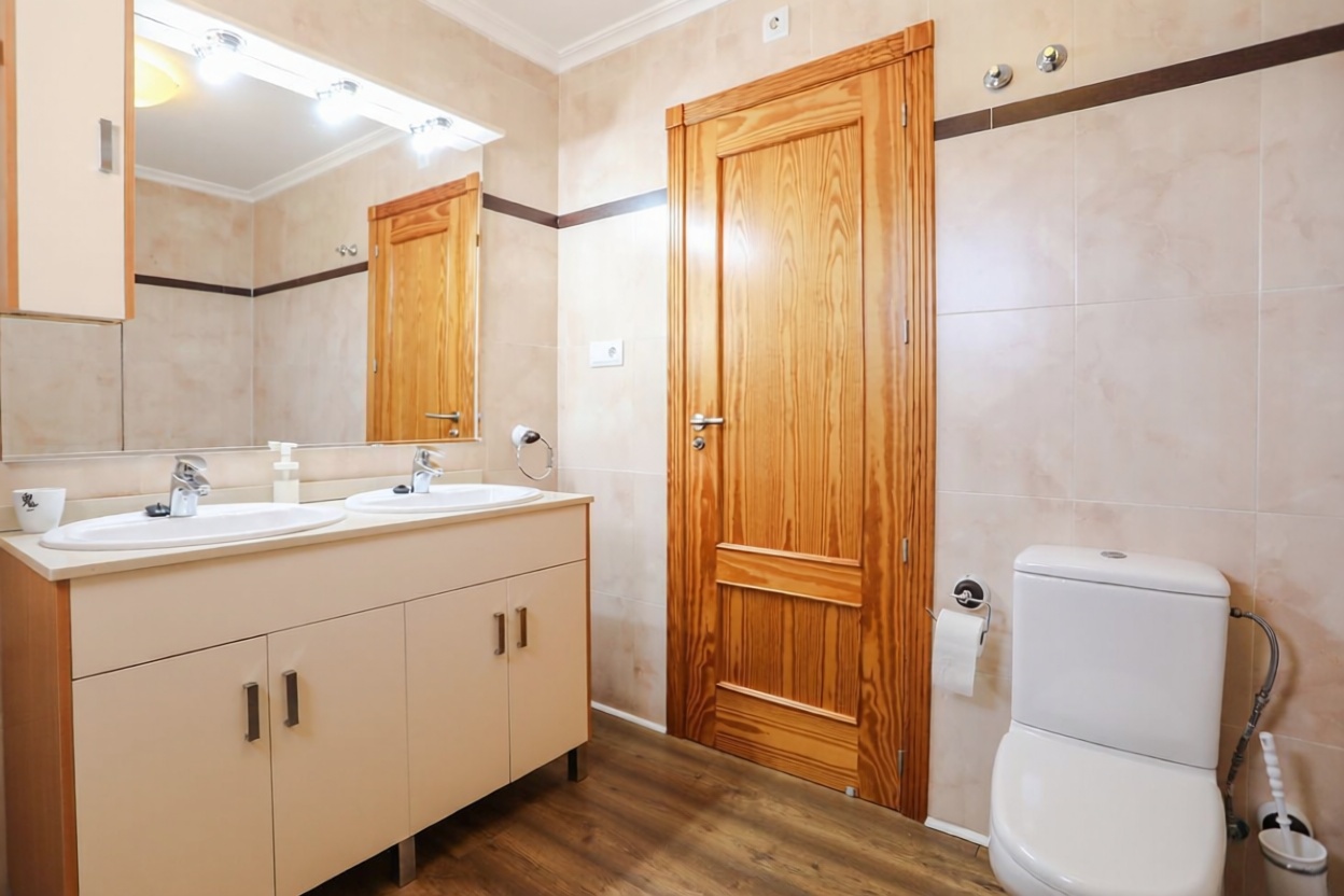 Ático en primera línea de mar en Pilar de la Horadada — Baño