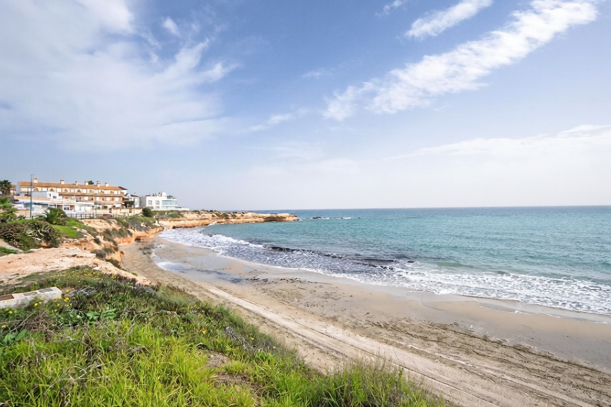 Apartamento em primeira linha de praia em Pilar de la Horadada — Vista mar