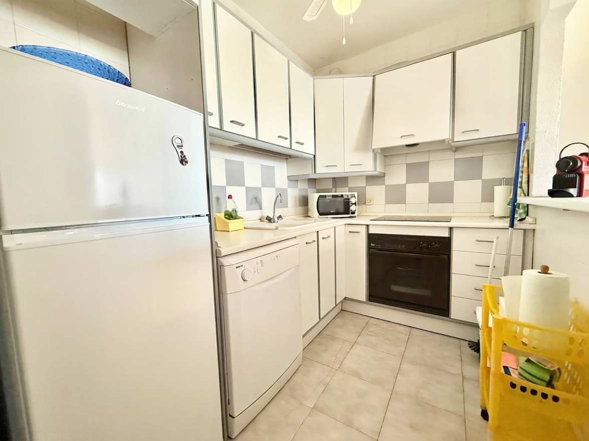 Appartement en première ligne de plage à San Pedro del Pinatar — Cuisine