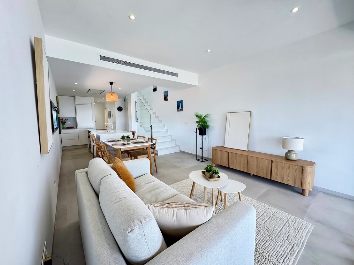 Dúplex en primera línea de playa en San Pedro del Pinatar — Salón