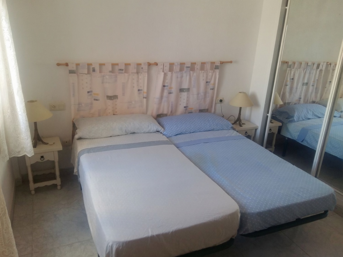 Piso en primera línea de playa en San Pedro del Pinatar — Dormitorio