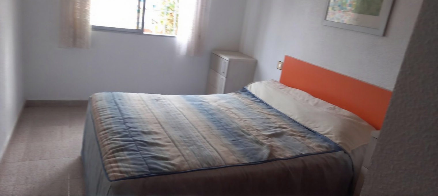 Piso en primera línea de playa en San Pedro del Pinatar — Dormitorio