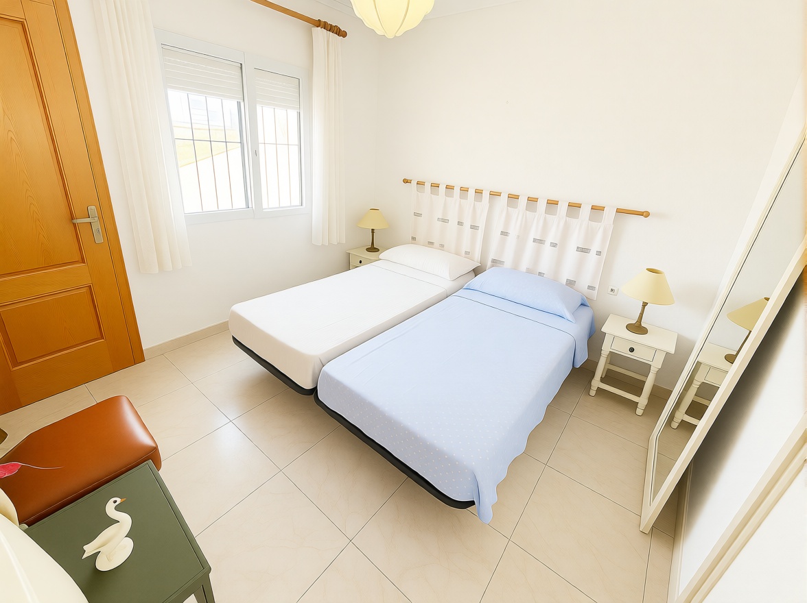 Piso en primera línea de playa en San Pedro del Pinatar — Dormitorio