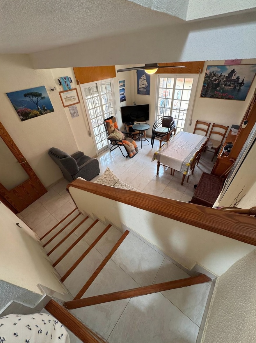 Chalet avec accès direct à la plage à San Pedro del Pinatar — Séjour