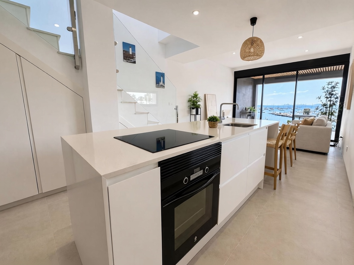 Dúplex en primera línea de playa en San Pedro del Pinatar — Cocina