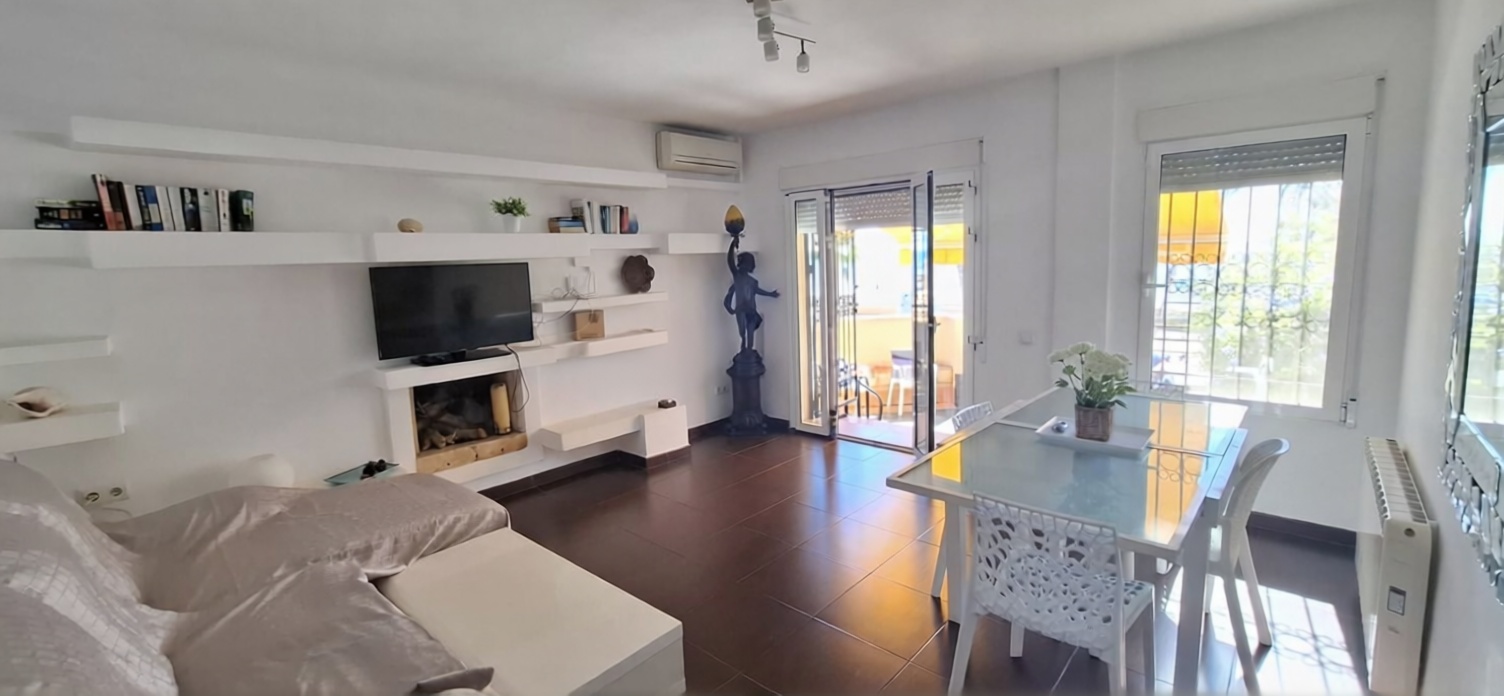 Chalet con acceso directo a playa en San Javier — Salón
