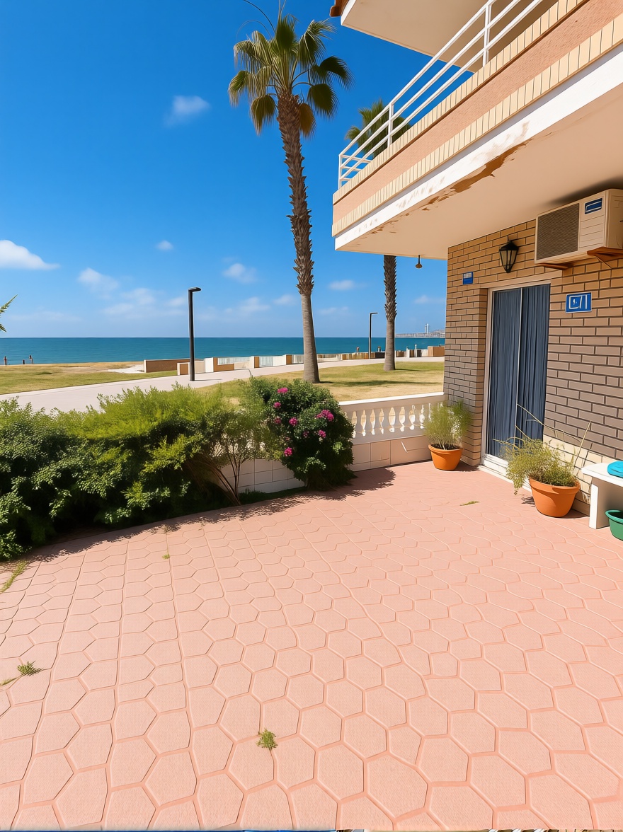 Chalet com acesso direto à praia em Los Alcázares