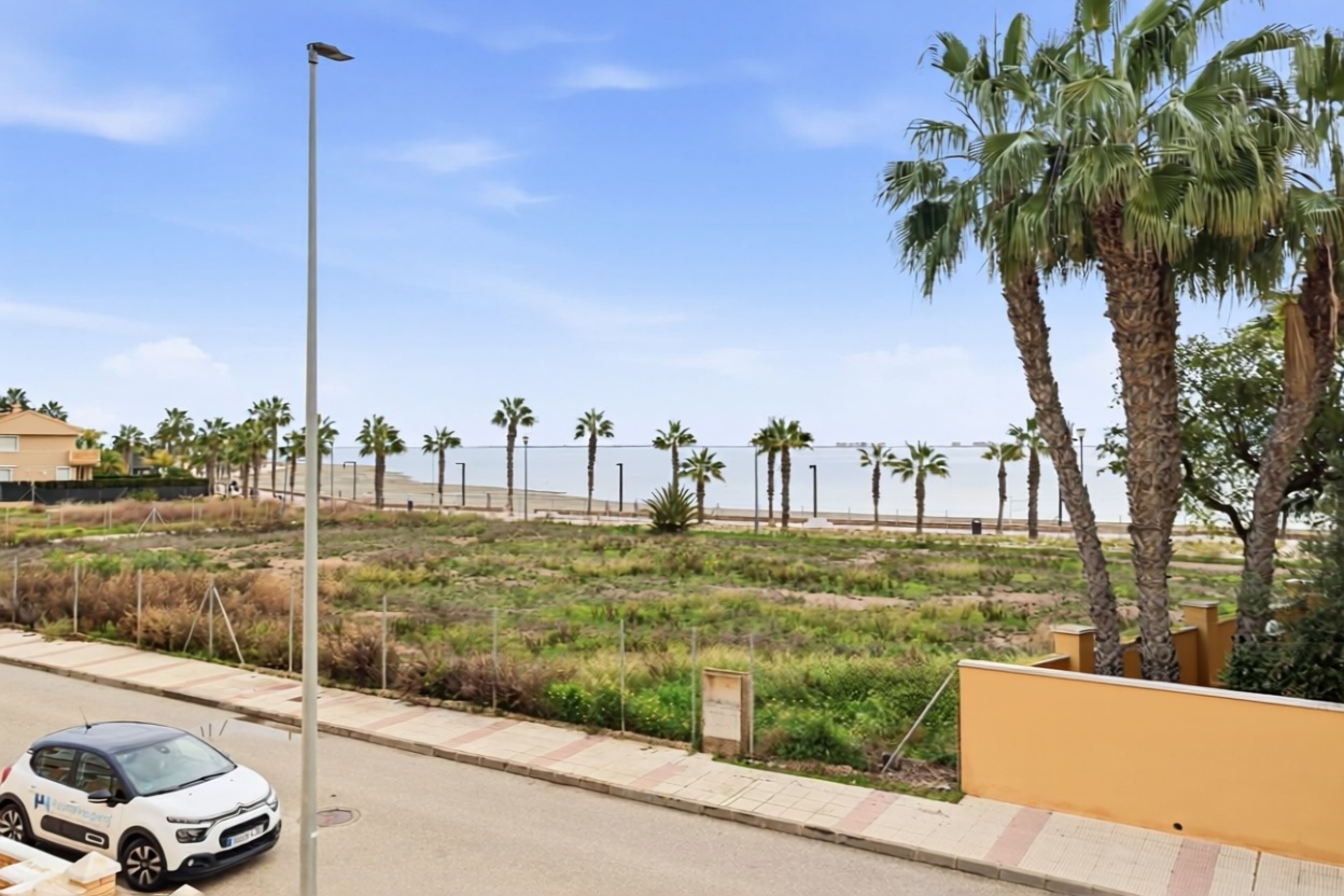 Appartement en première ligne de plage à Los Alcázares — Vue mer