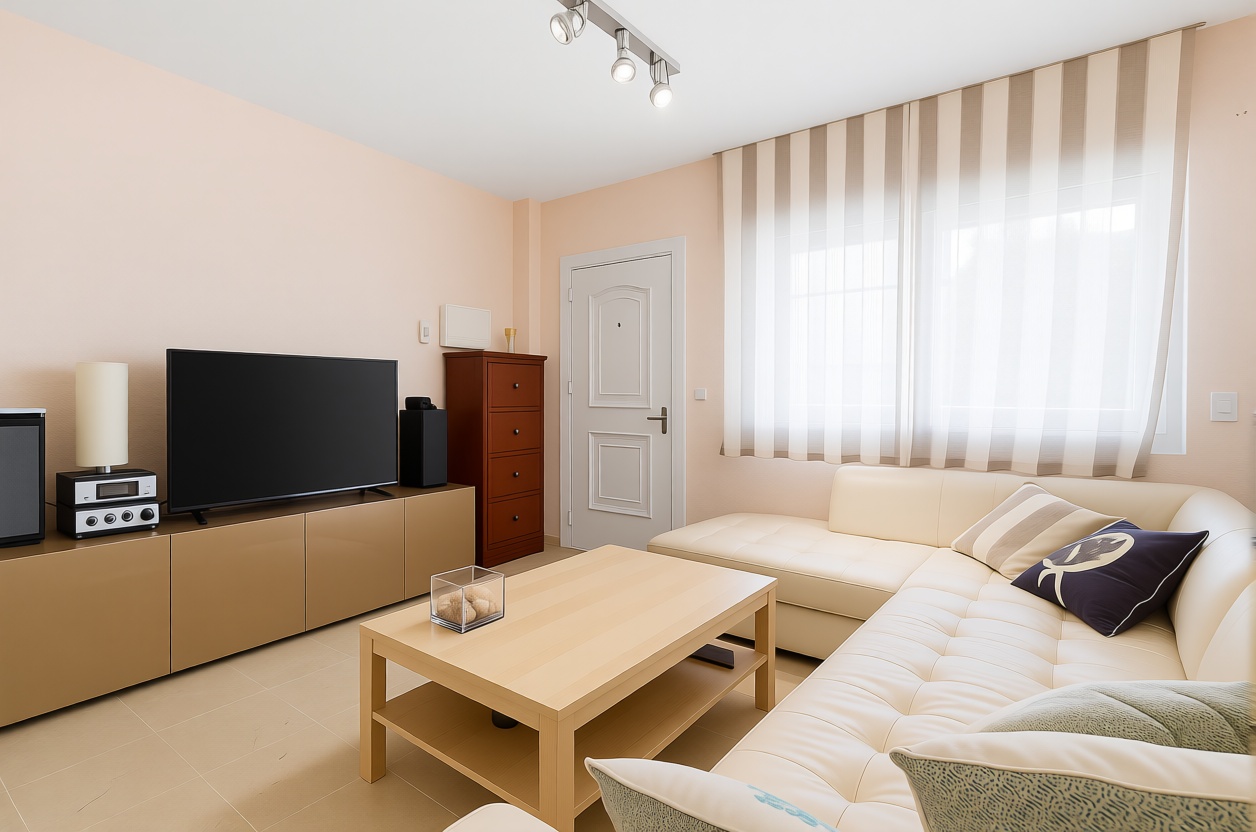 Appartement en première ligne de plage à Los Alcázares — Séjour