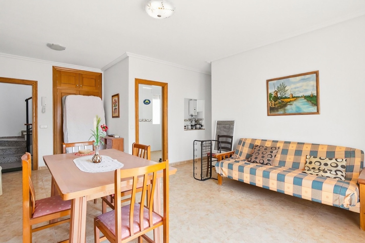 Wohnung in erste Strandlinie in Los Alcázares — Wohnzimmer