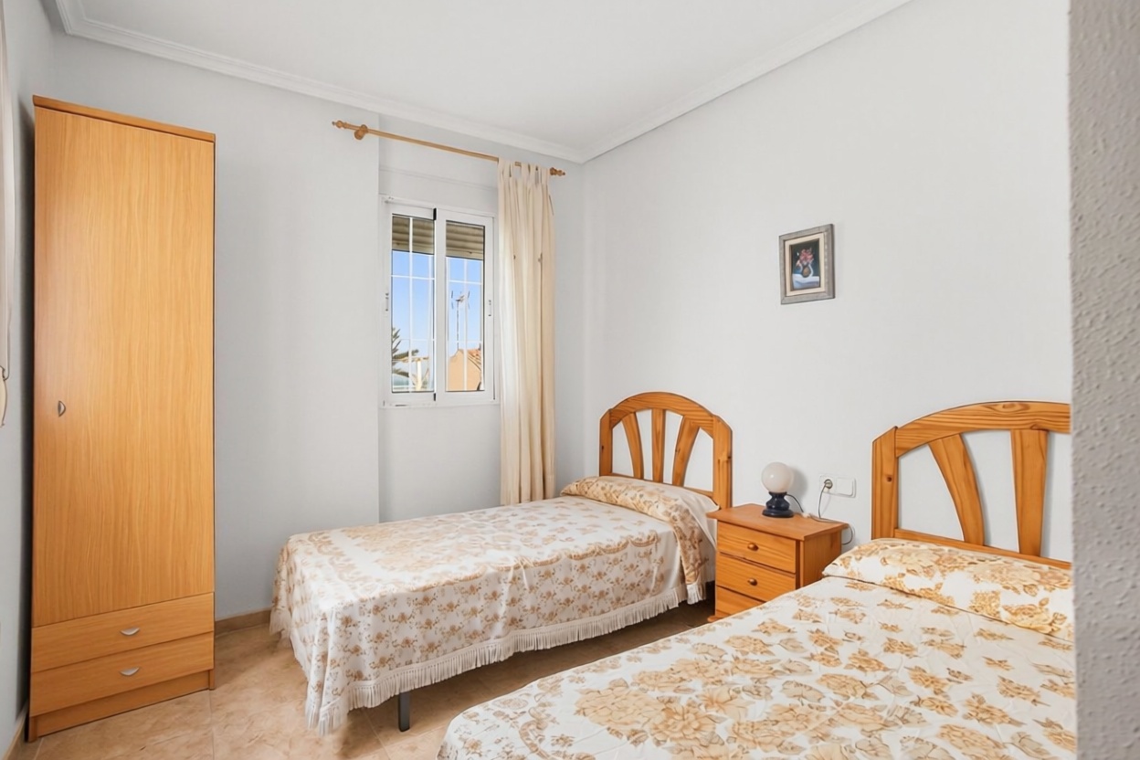 Wohnung in erste Strandlinie in Los Alcázares — Schlafzimmer