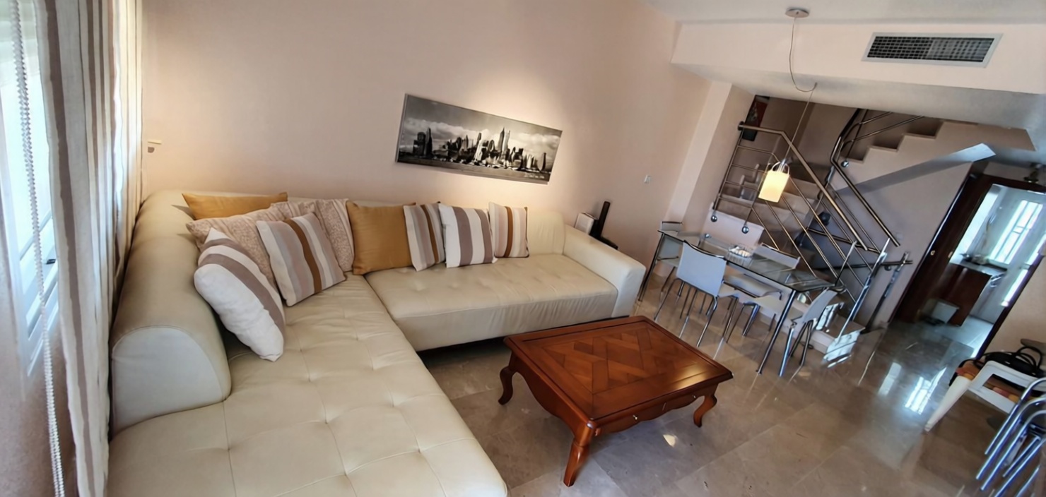 Chalet avec accès direct à la plage à Los Alcázares — Séjour