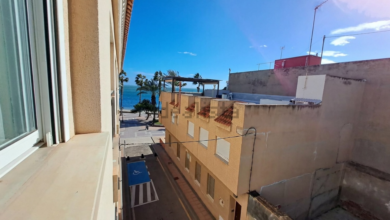 Appartement en première ligne de plage à Los Alcázares