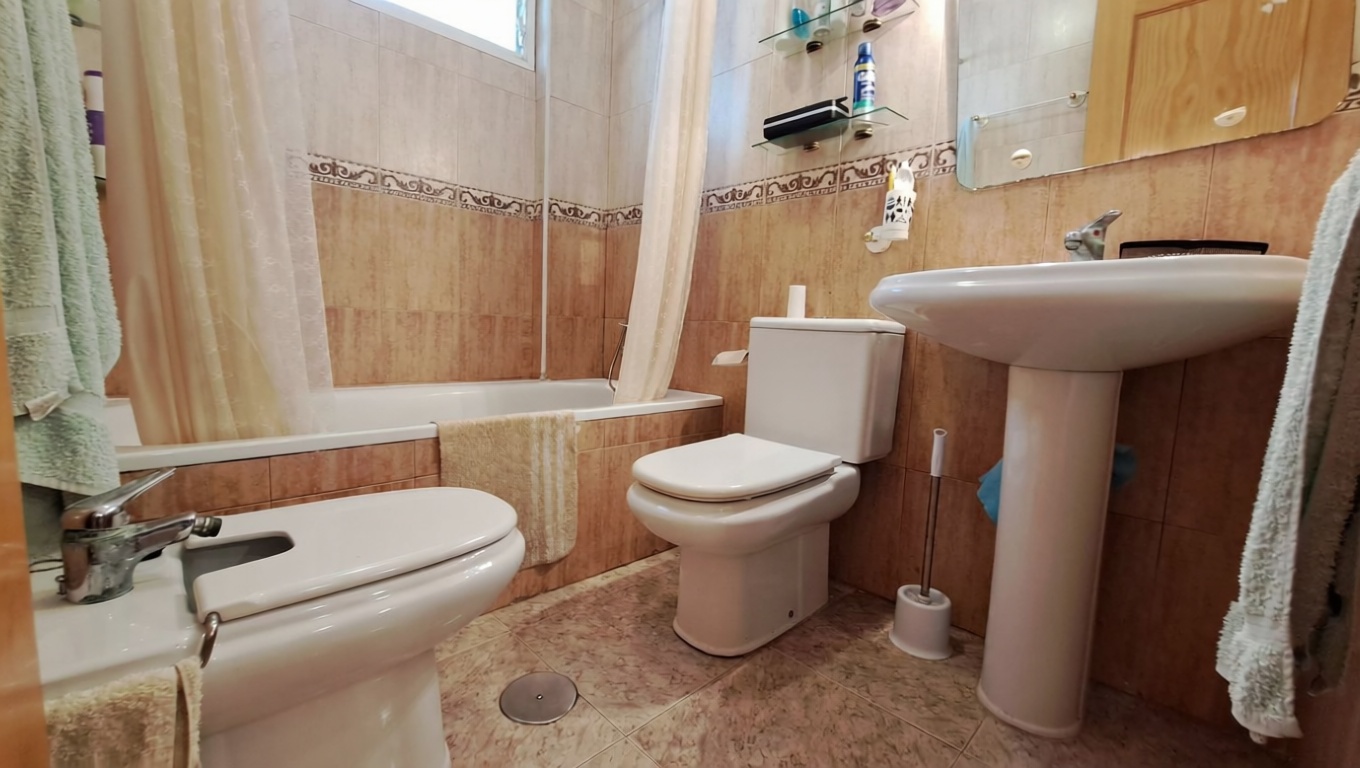Appartement en première ligne de plage à Los Alcázares — Sanitaires