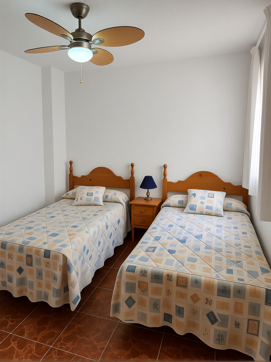 Appartement en première ligne de plage à Los Alcázares — Chambre