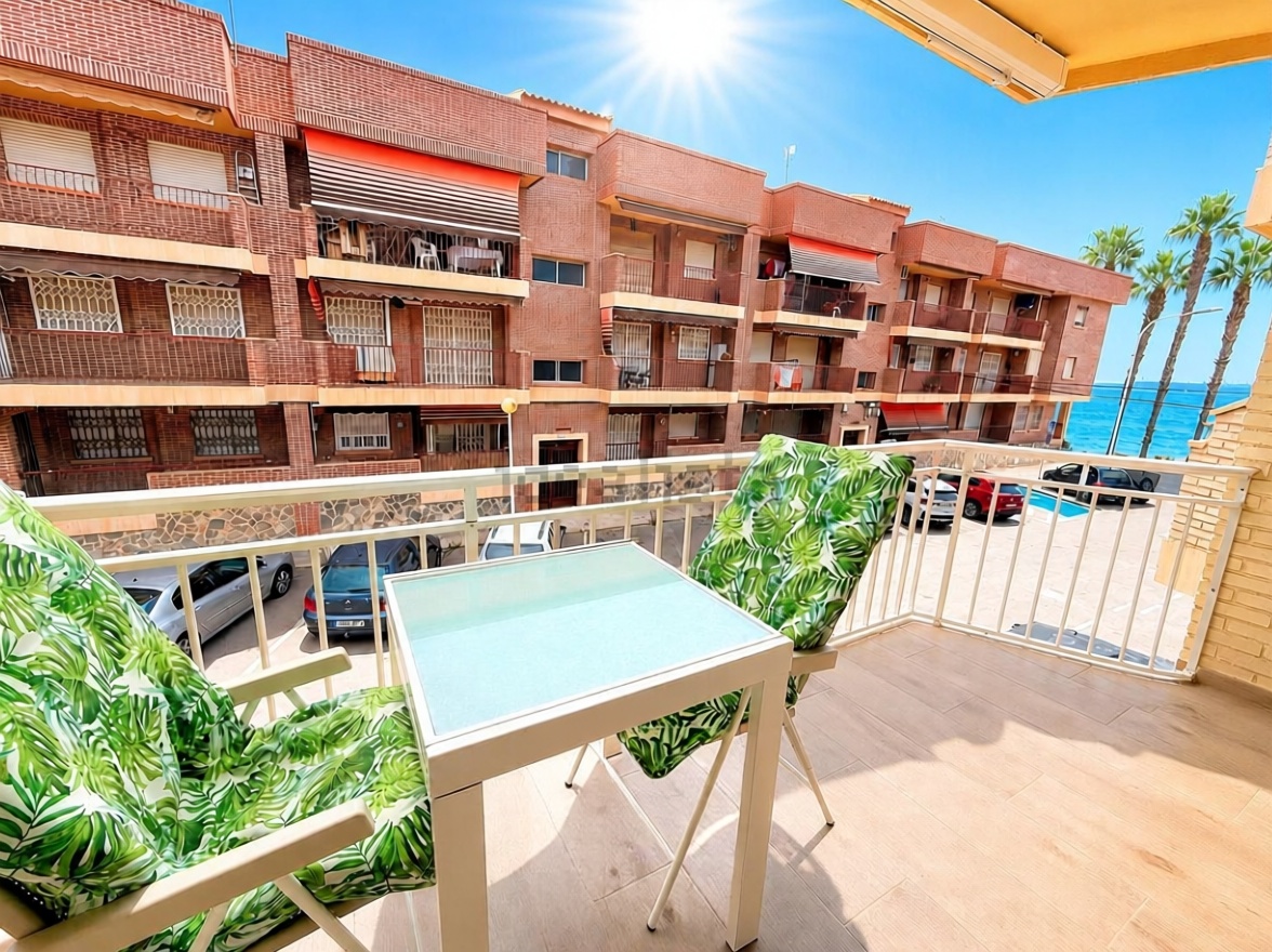 Appartement en première ligne de plage à Los Alcázares — Terrasse mer