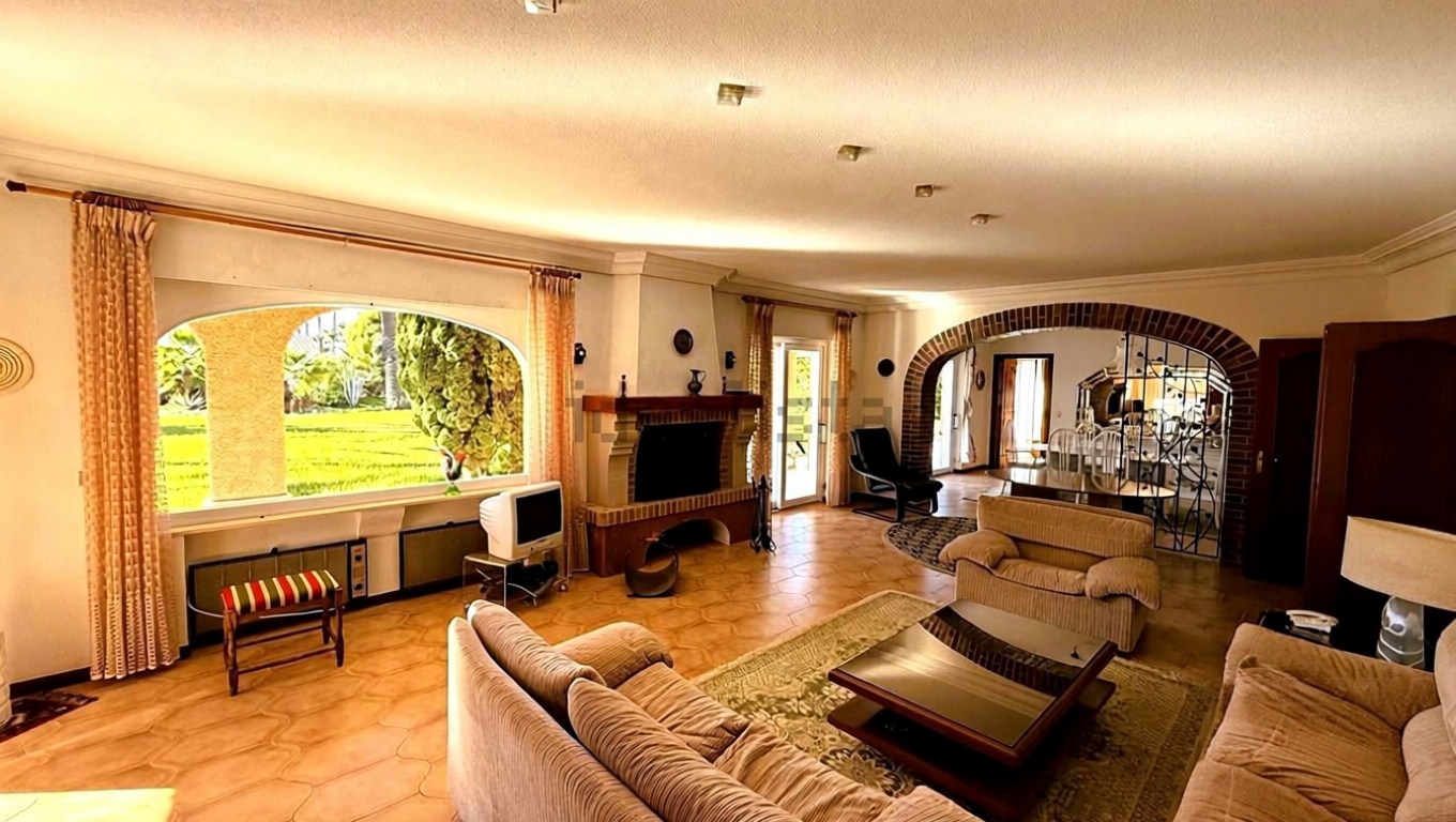 Chalet con acceso directo a playa en La Manga del Mar Menor — Salón