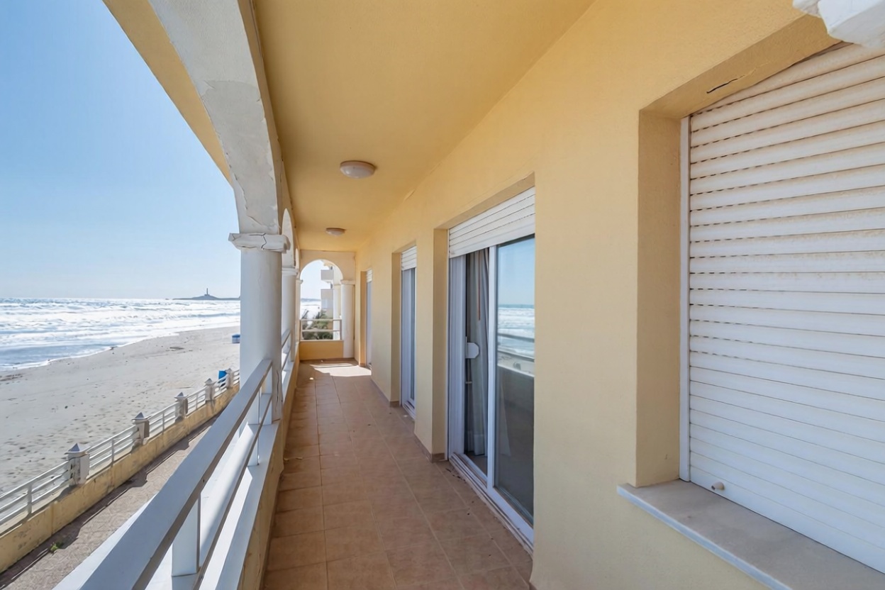 Chalet com acesso direto à praia em La Manga del Mar Menor