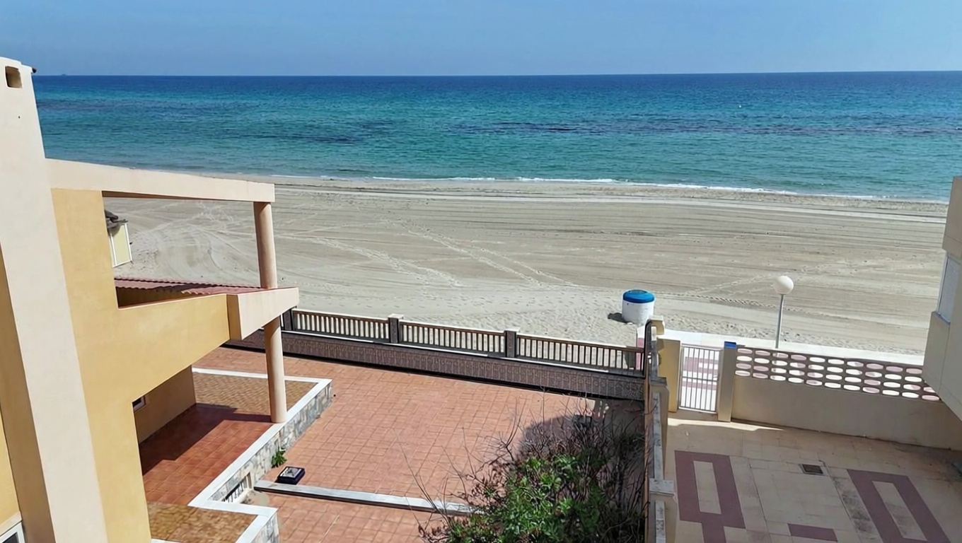 Chalet com acesso direto à praia em La Manga del Mar Menor
