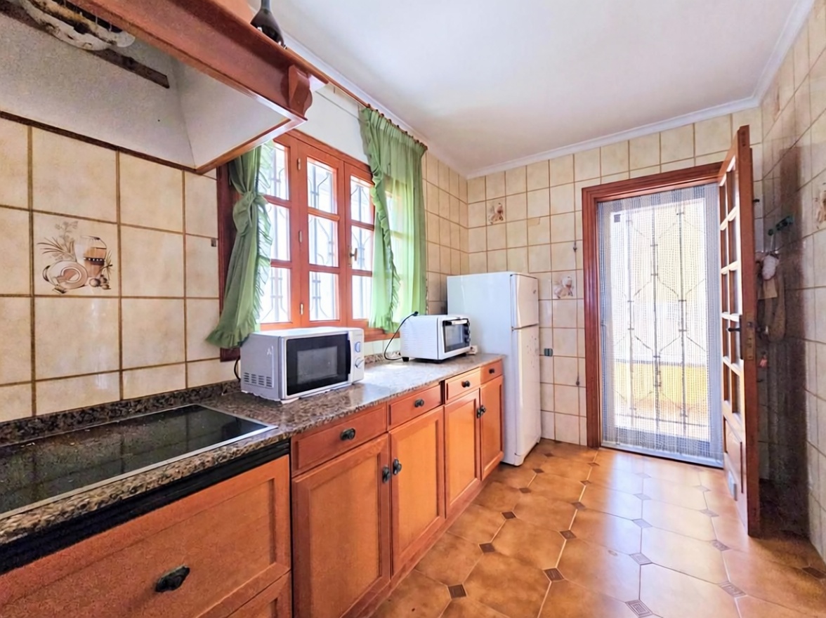 Chalet com acesso direto à praia em La Manga del Mar Menor — Cozinha