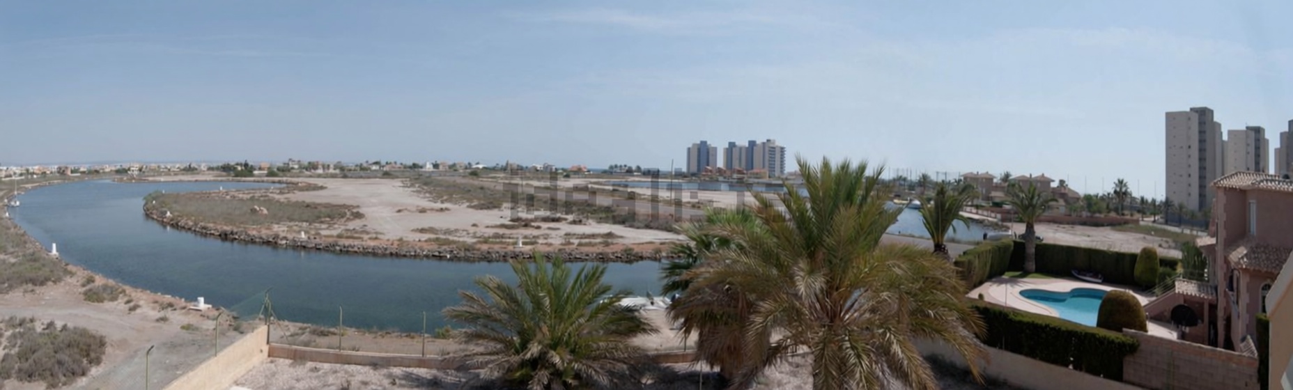 Chalet with direct beach access in La Manga del Mar Menor — Bathroom