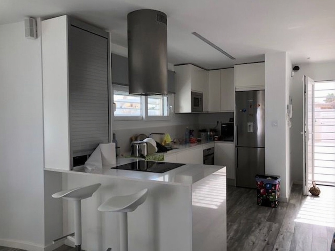 Chalet avec accès direct à la plage à La Manga del Mar Menor — Cuisine