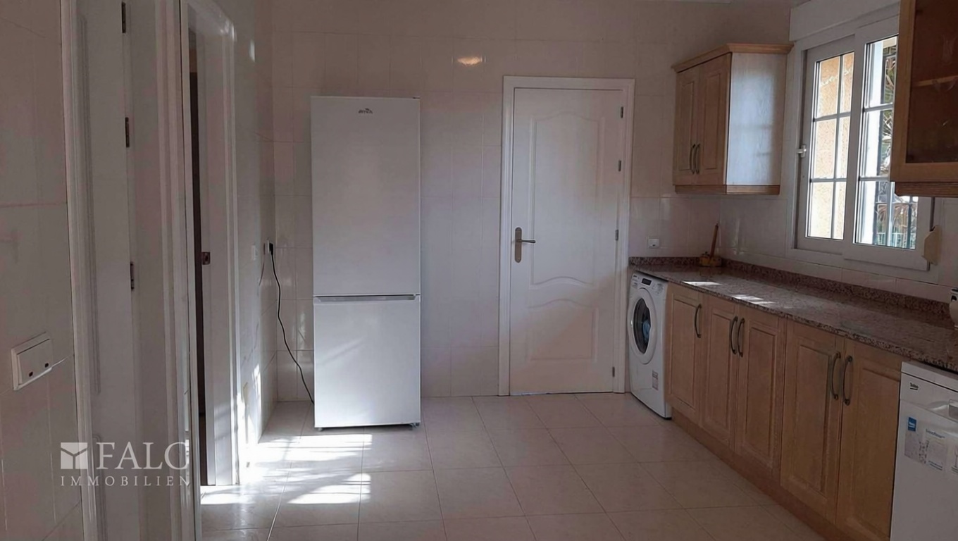 Chalet with direct beach access in La Manga del Mar Menor — Kitchen
