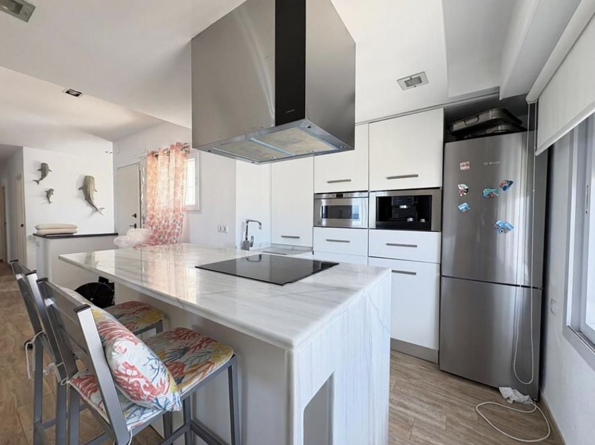 Chalet avec accès direct à la plage à La Manga del Mar Menor — Chambre