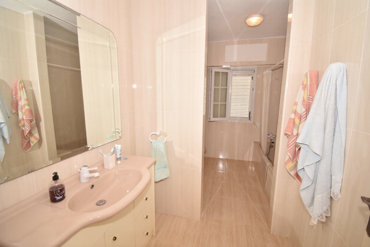Chalet with direct beach access in La Manga del Mar Menor — Sea view