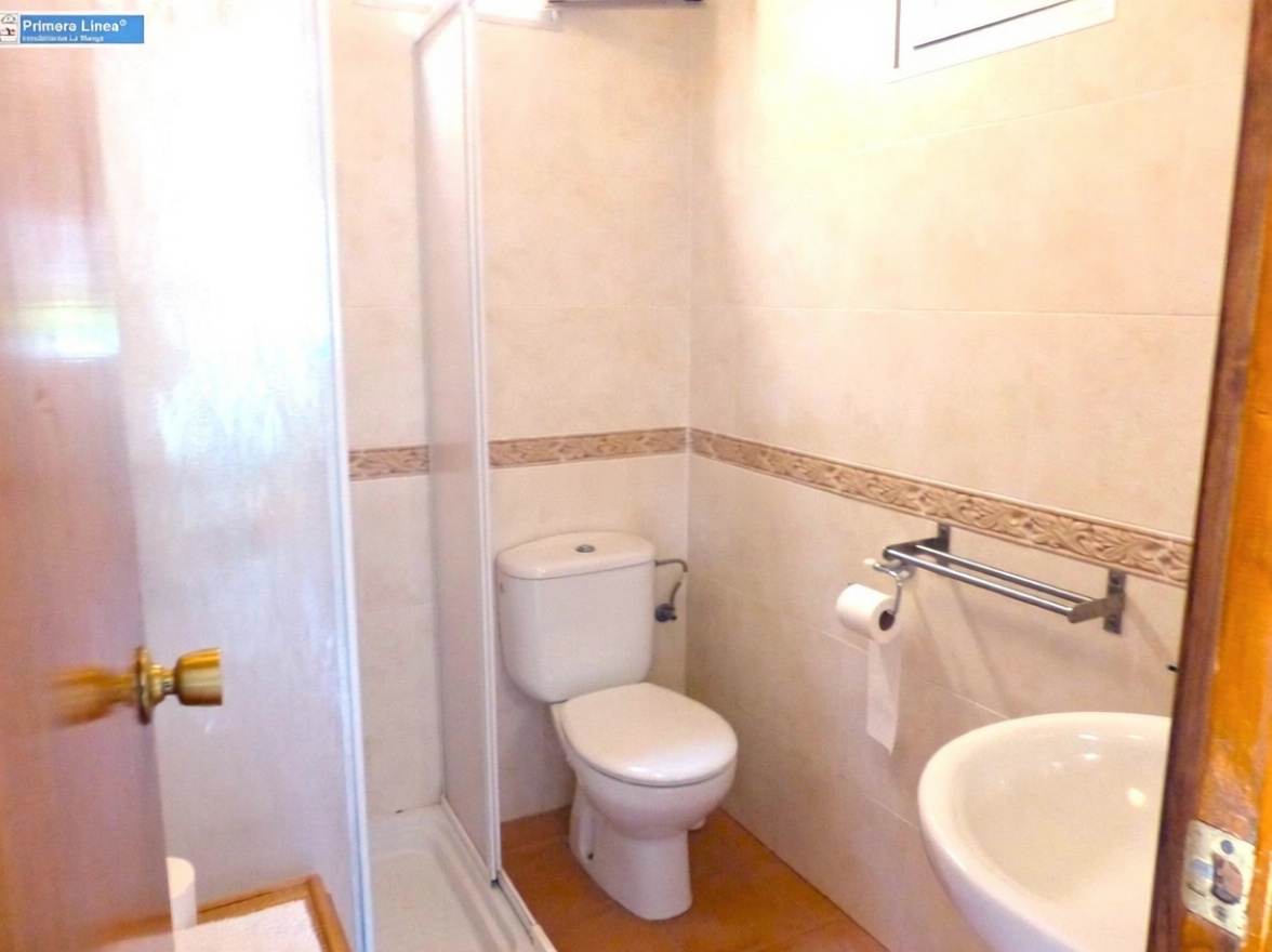 Chalet con acceso directo a playa en La Manga del Mar Menor — Baño