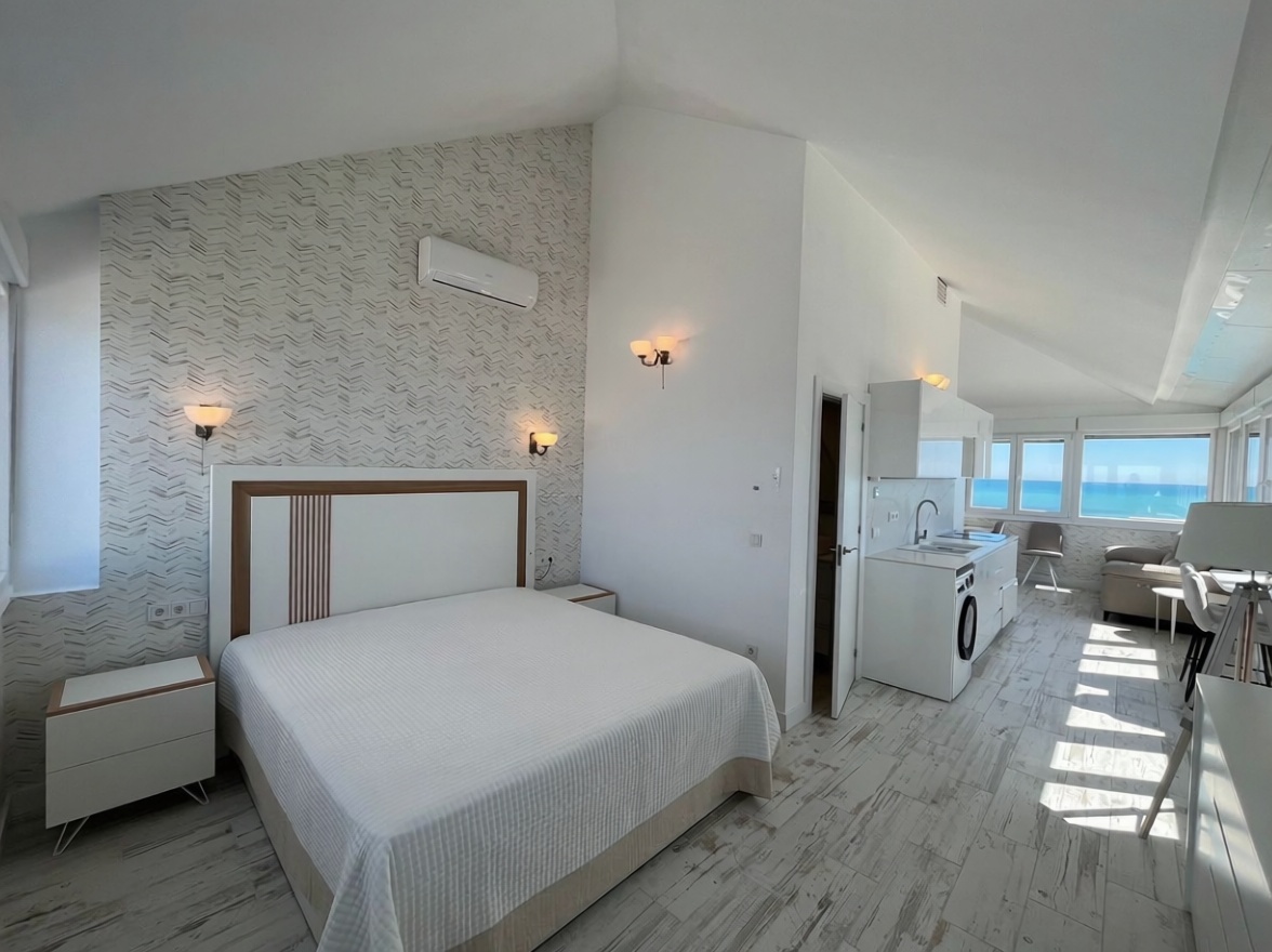 Beachfront flat in La Manga del Mar Menor — Bedroom