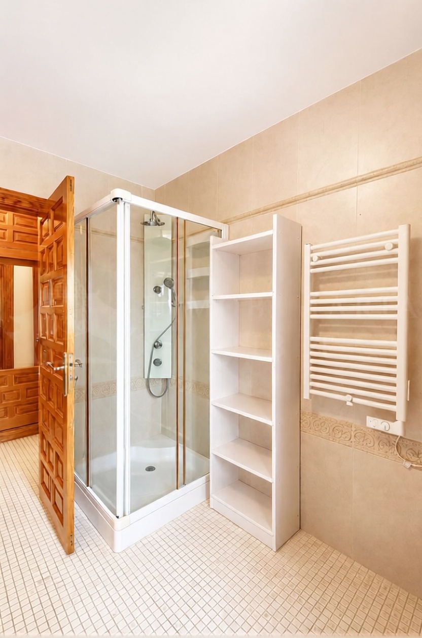 Chalet with direct beach access in La Manga del Mar Menor — Bathroom